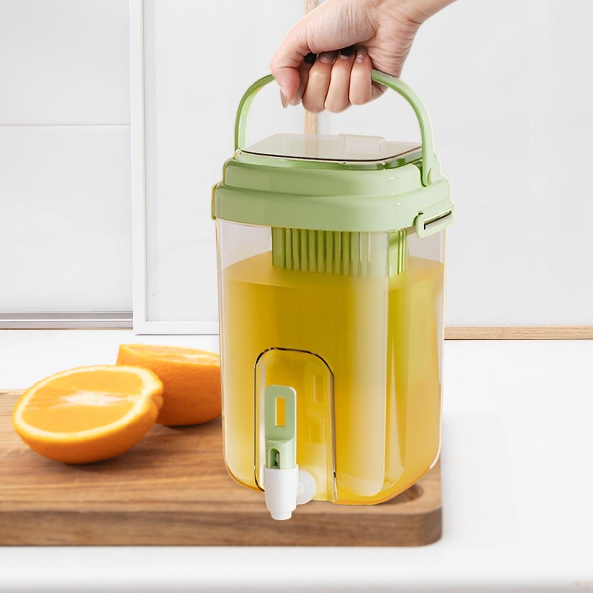 2l Cold Water Pitcher with Faucet N170683