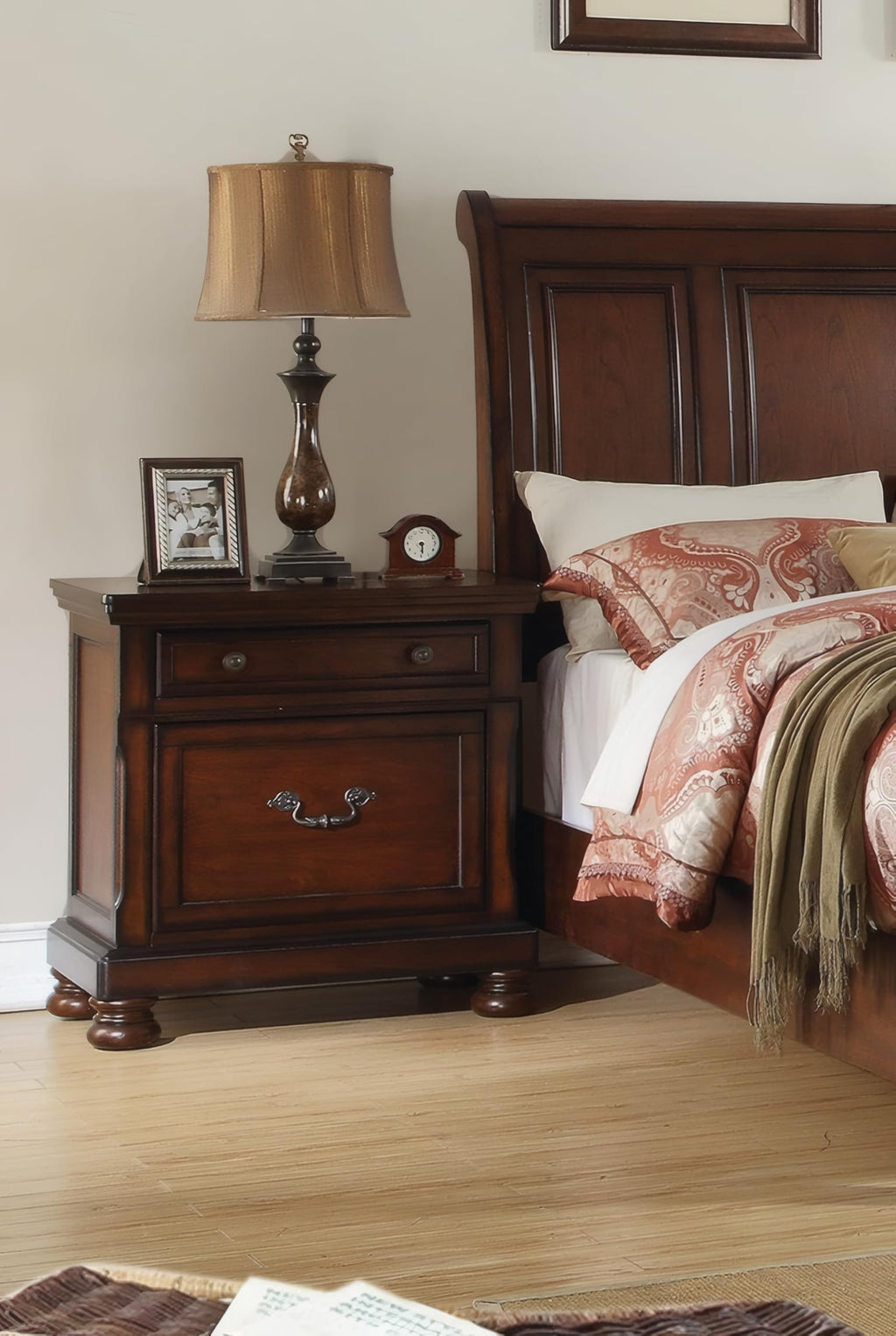 California King Bed Frame Antique Cherry G6811